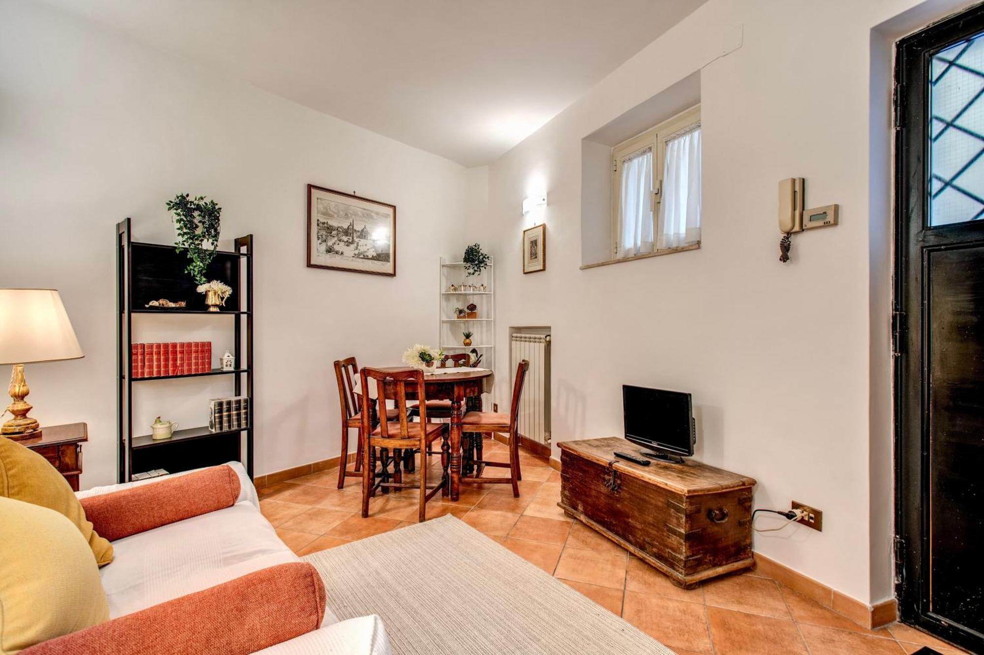 Charlotte Luxury Coronari Apartment Rom