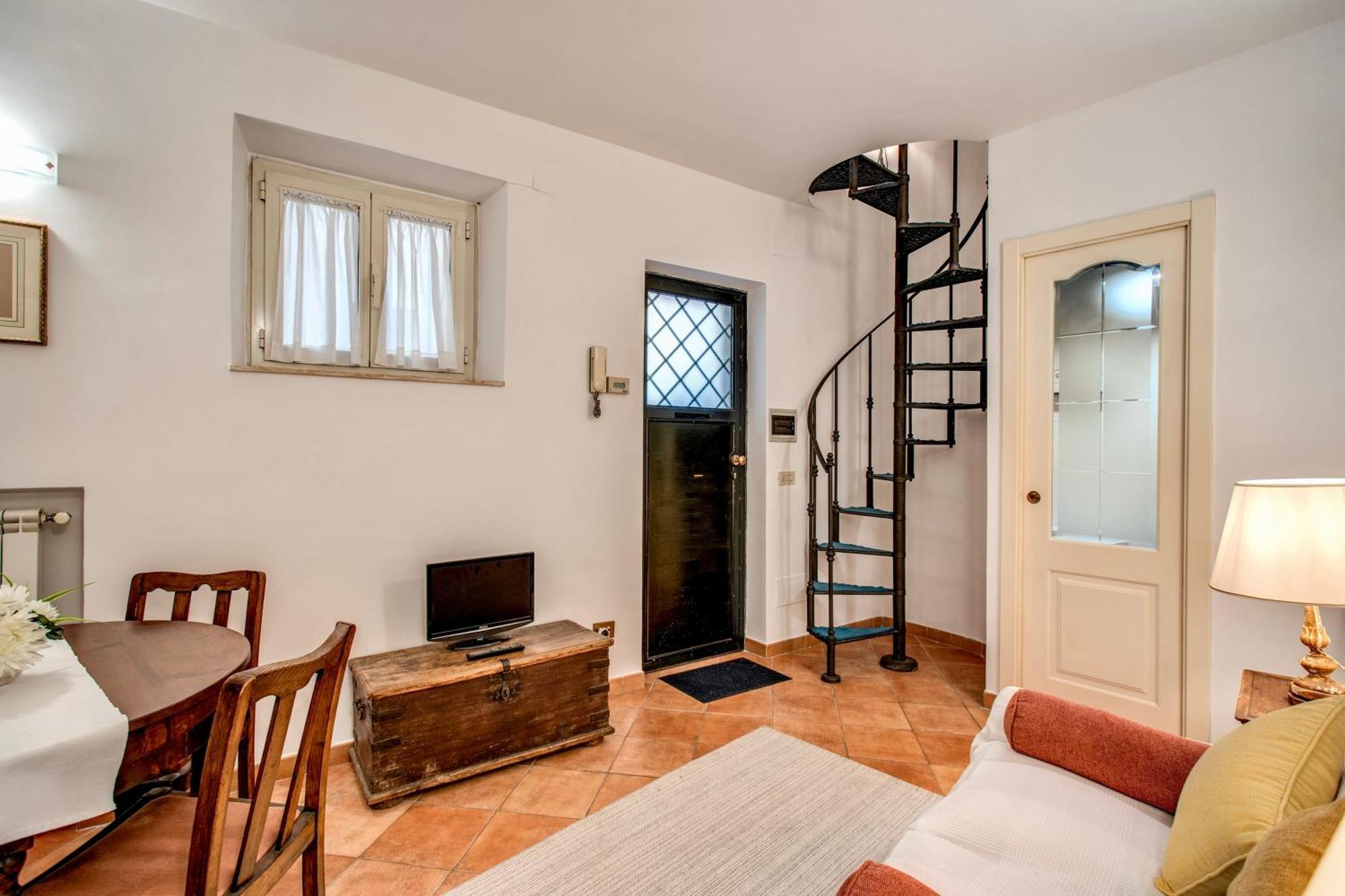 Apartment Charlotte Luxury Coronari Rom